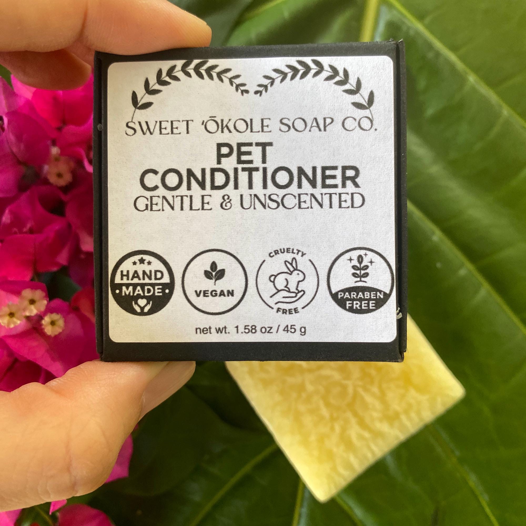 Unscented Pet Conditioner Bar for Dogs & Cats